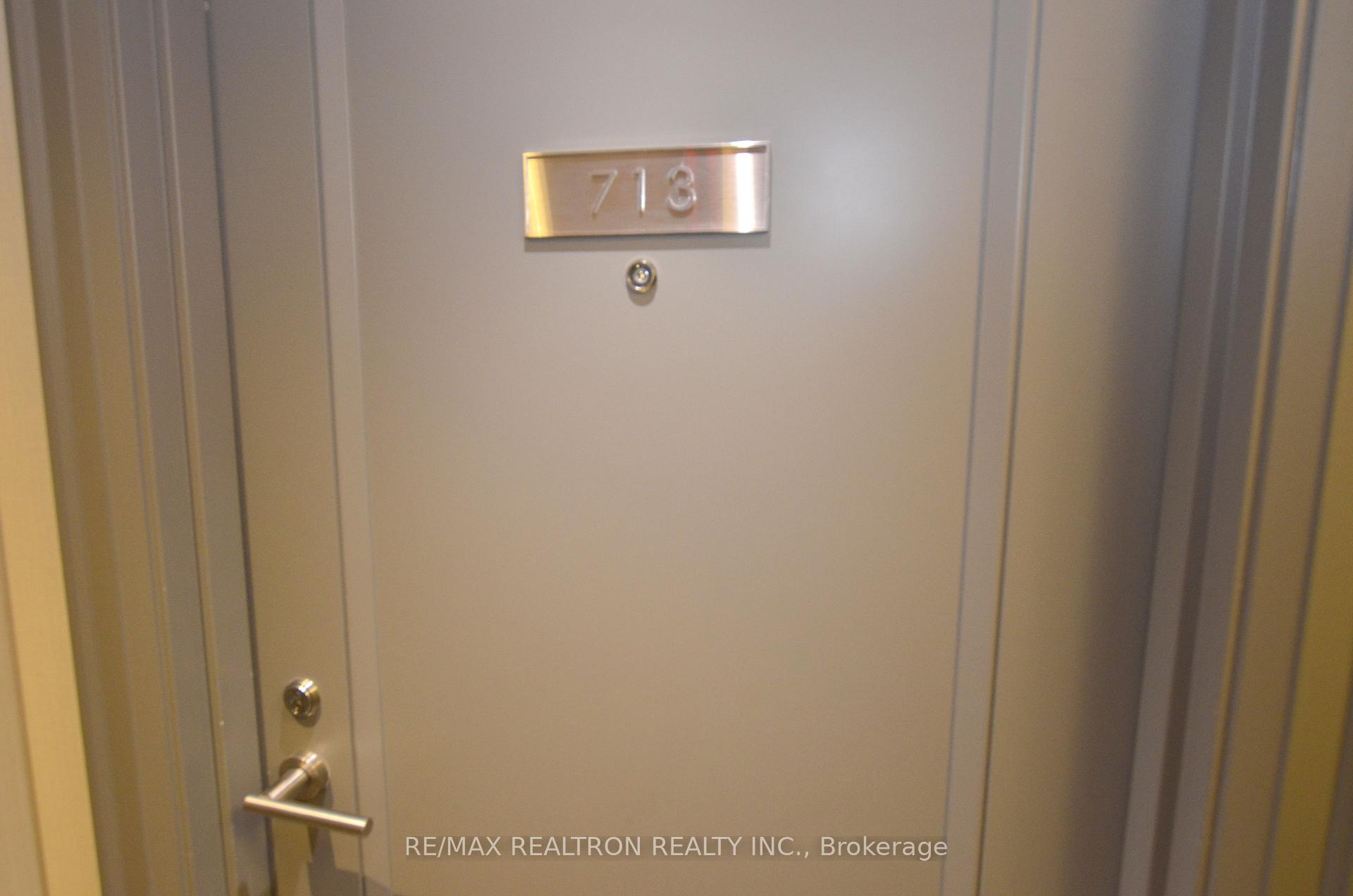 155 Yorkville Avenue 713, Toronto C02 — photo 2 of 5