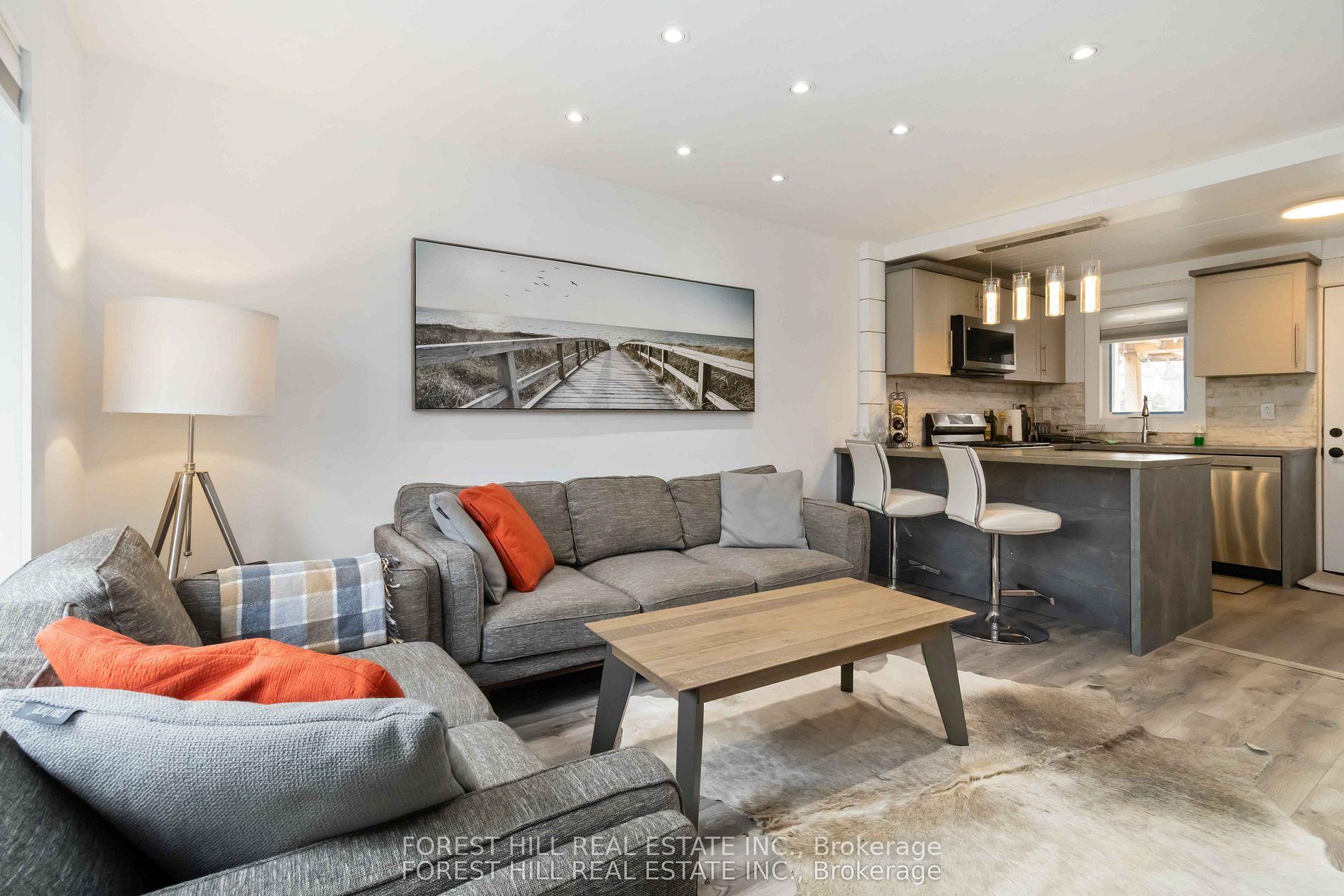 310 Senlac Road, Toronto C07, ON M2R 1R1 — Toronto C07, Ontario