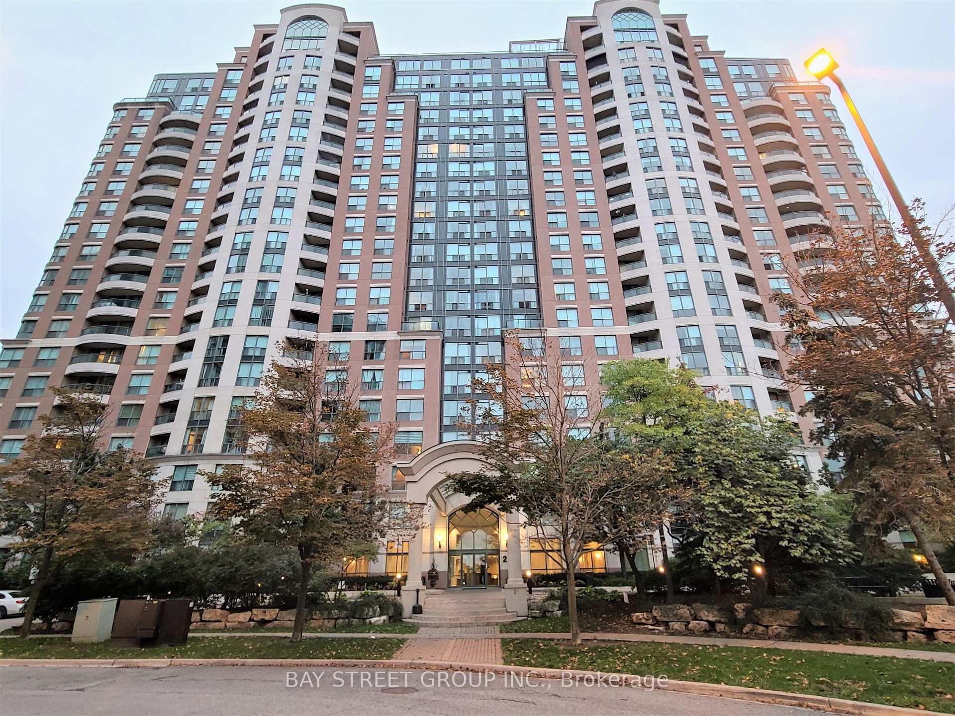 23 Lorraine Drive 1108, Toronto C07, ON M2N 6Z6 — Toronto C07, Ontario
