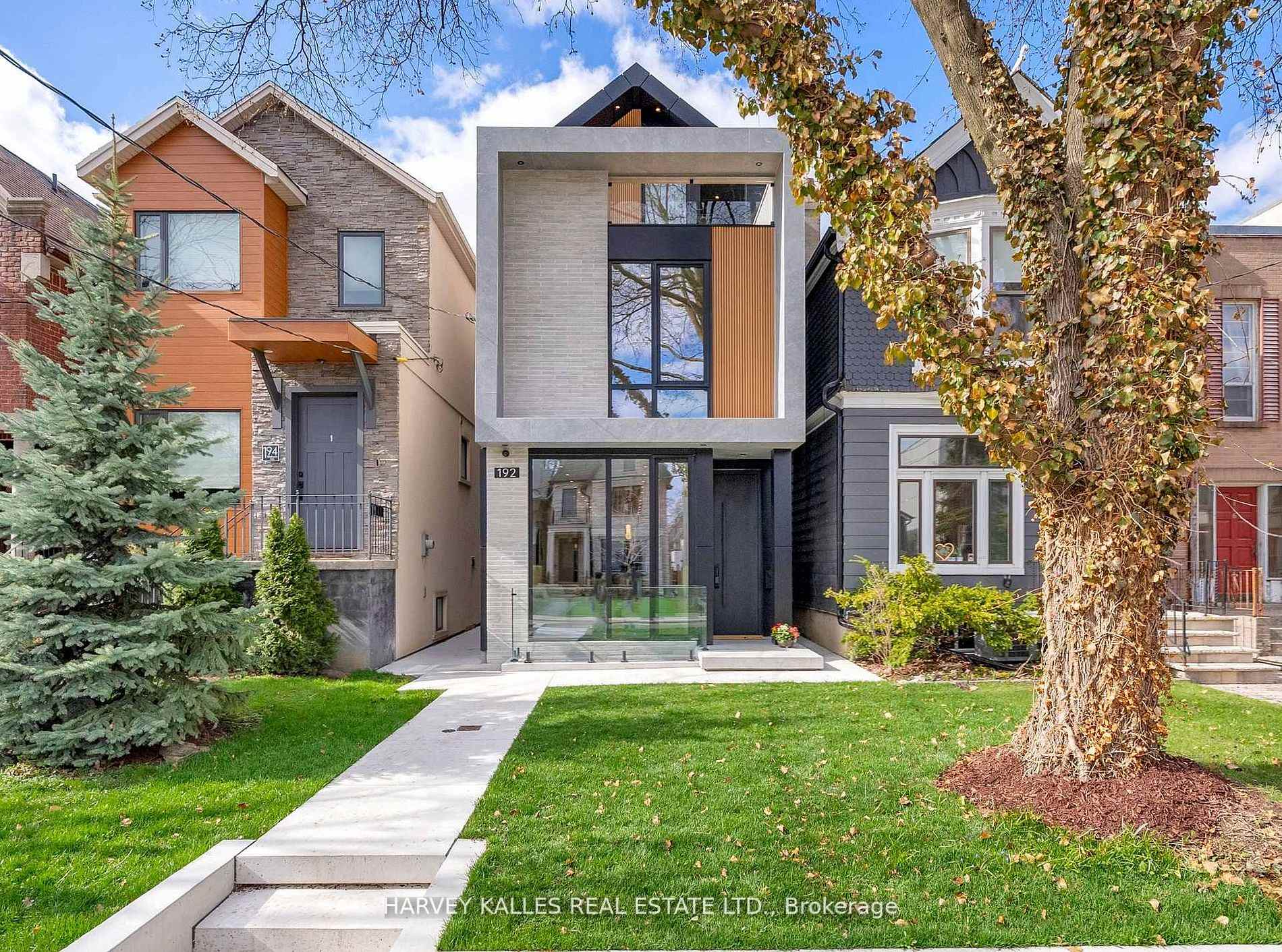 192 Woburn Avenue, Toronto C04, ON M5M 1K7 — Toronto C04, Ontario