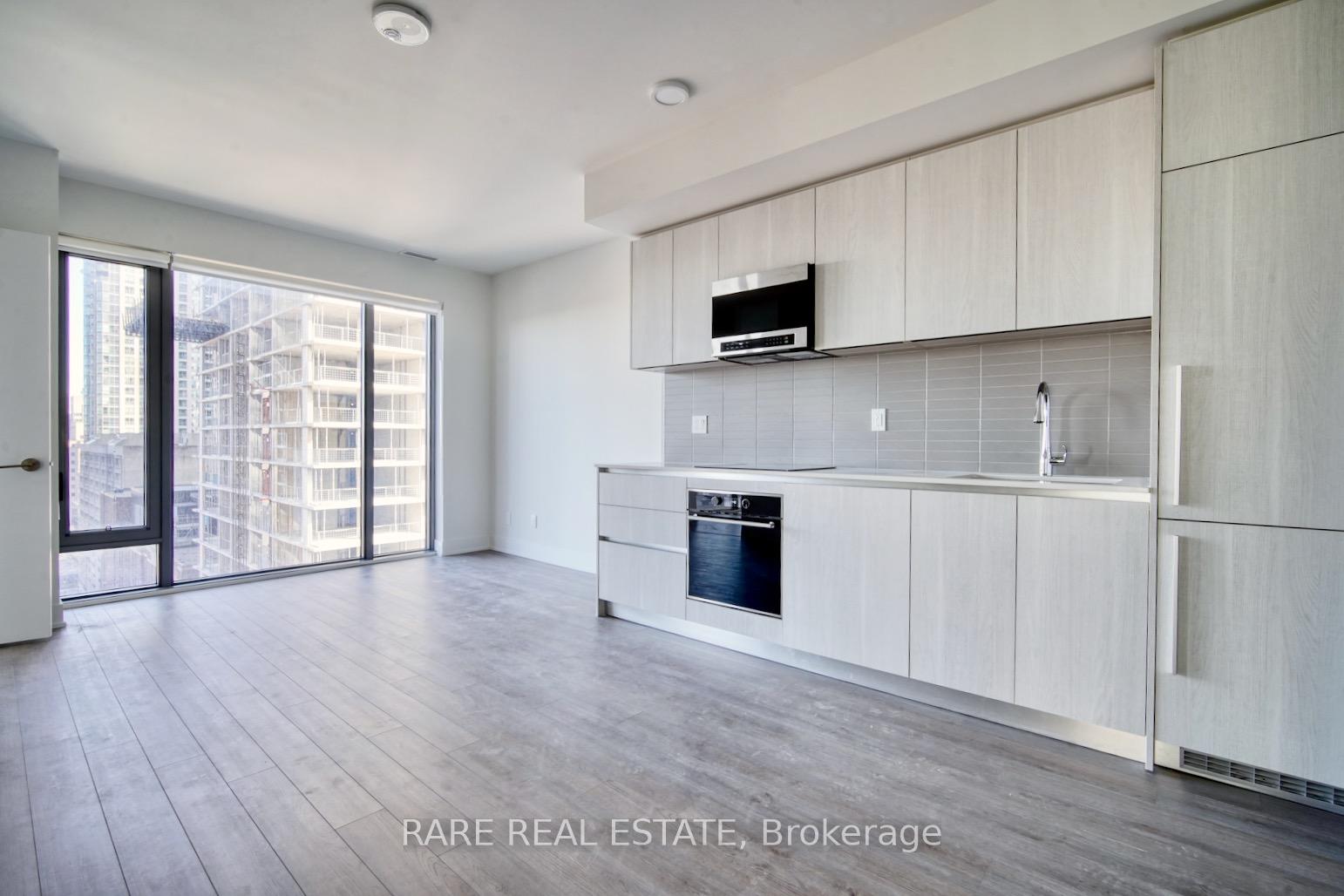 8 Cumberland Street 1408, Toronto C02 — photo 3 of 5
