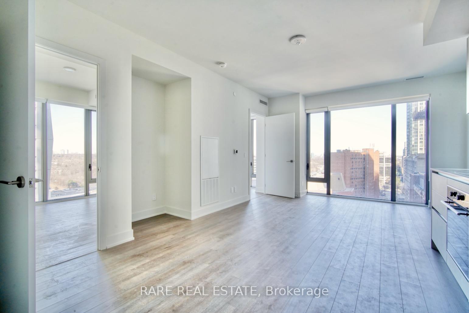 8 Cumberland Street 1408, Toronto C02 — photo 4 of 5