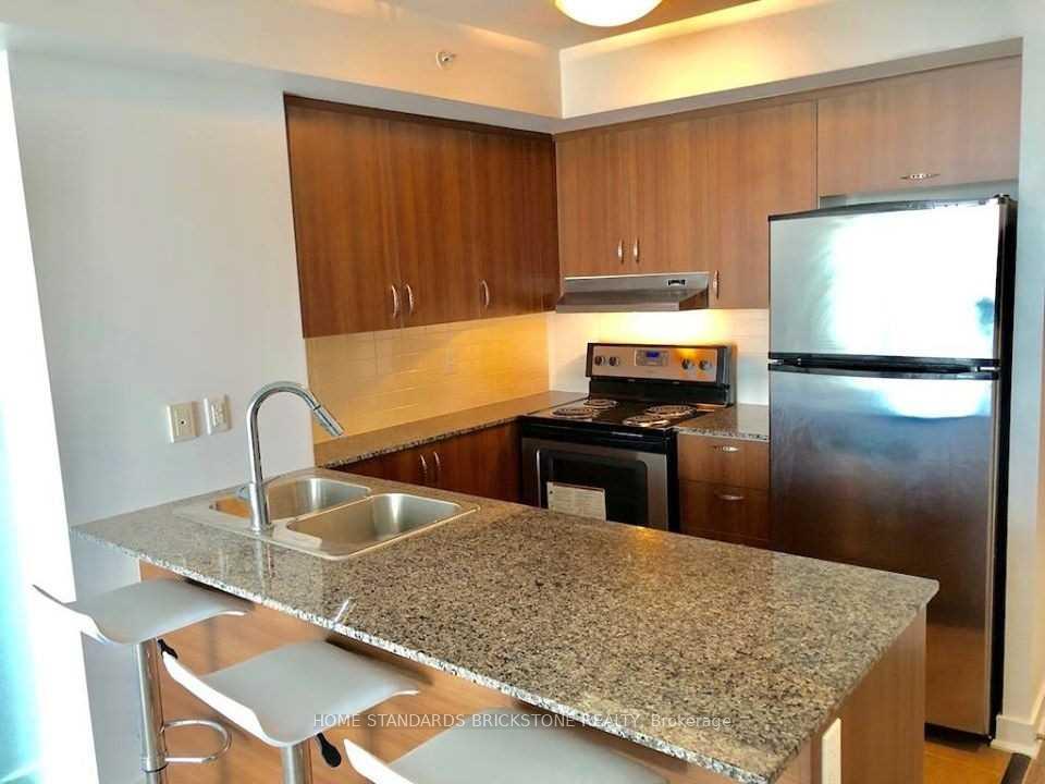 5740 Yonge Street 2105, Toronto C07 — photo 4 of 5