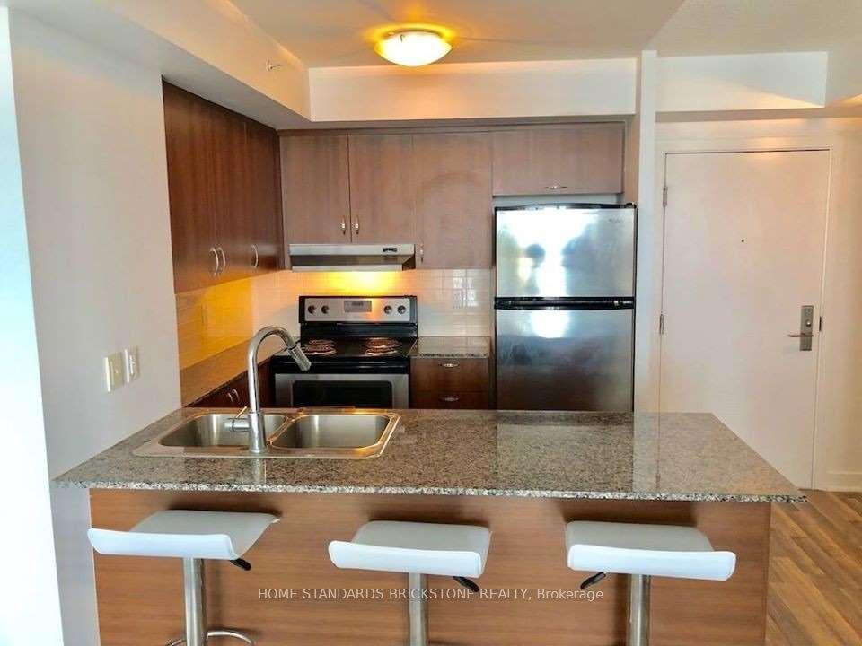 5740 Yonge Street 2105, Toronto C07 — photo 5 of 5