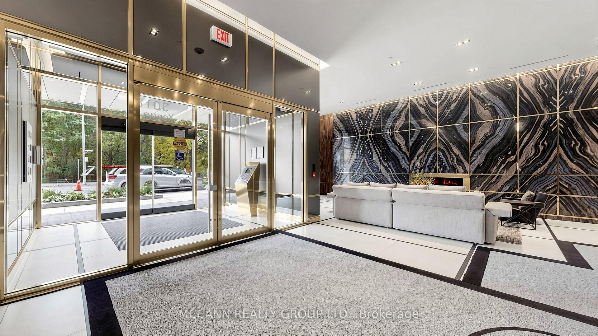 3018 Yonge Street 605, Toronto C04 — photo 5 of 5