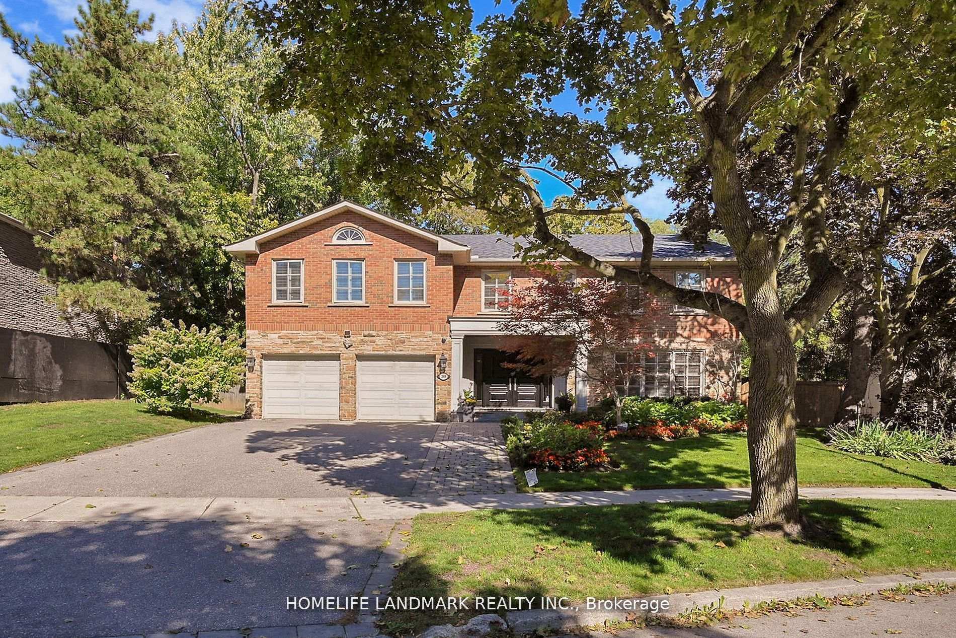 30 Bobwhite Crescent, Toronto C12, ON M2L 2E1 — Toronto C12, Ontario