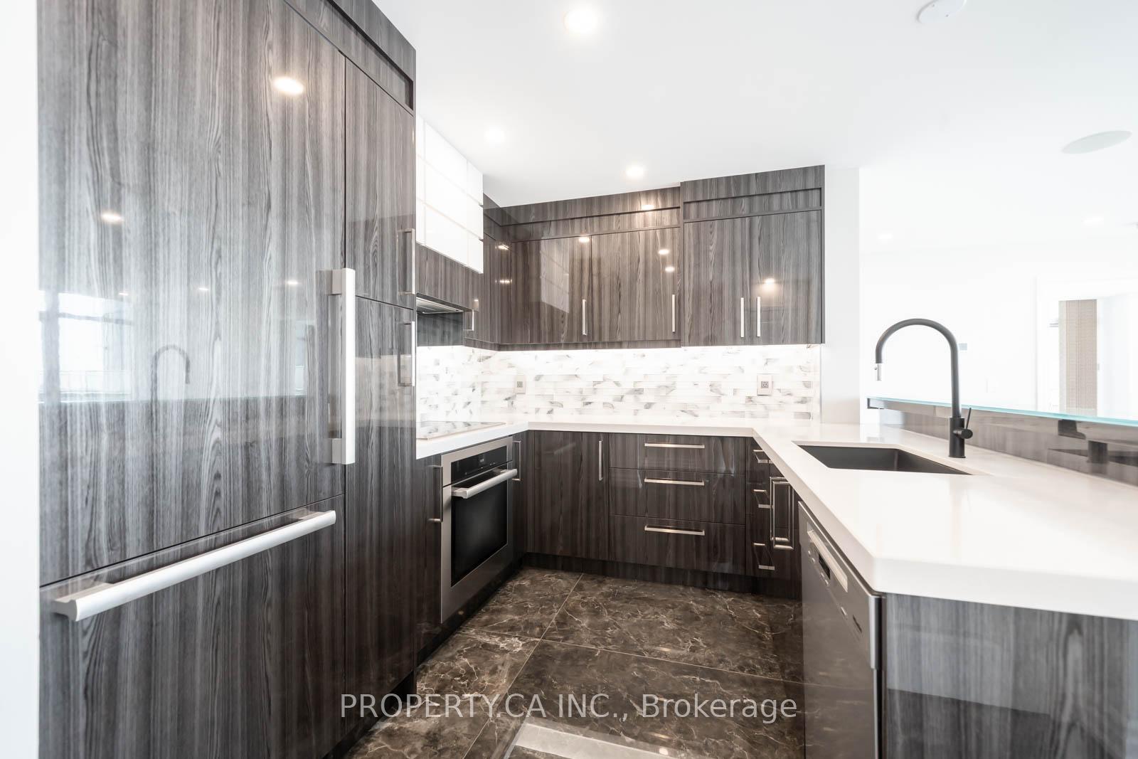 5508 Yonge Street PH02, Toronto C07 — photo 2 of 5