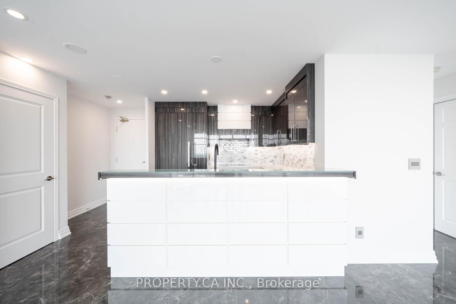 5508 Yonge Street PH02, Toronto C07 — photo 3 of 5