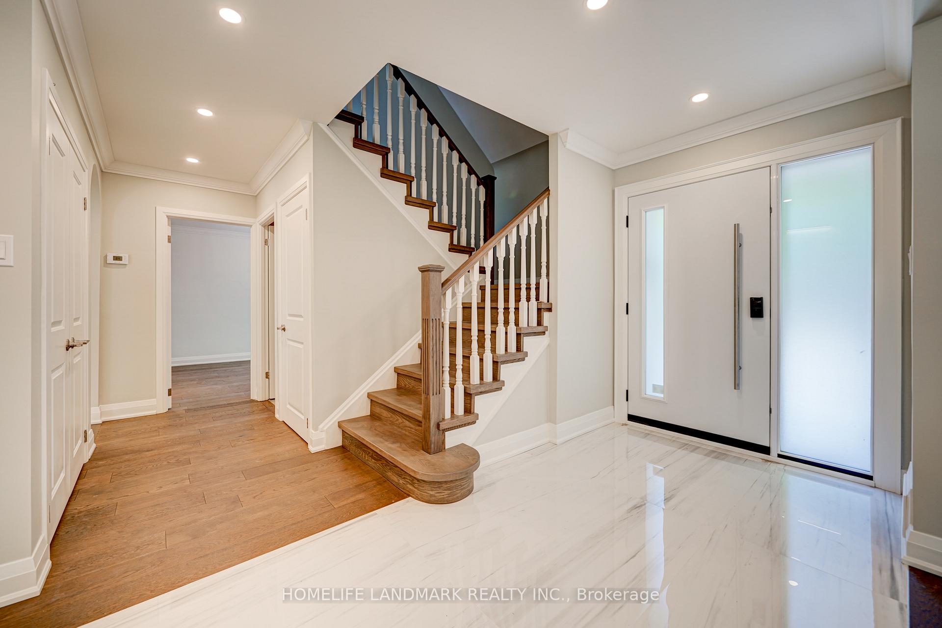 7 Knightswood Road, Toronto C12 — photo 3 of 5