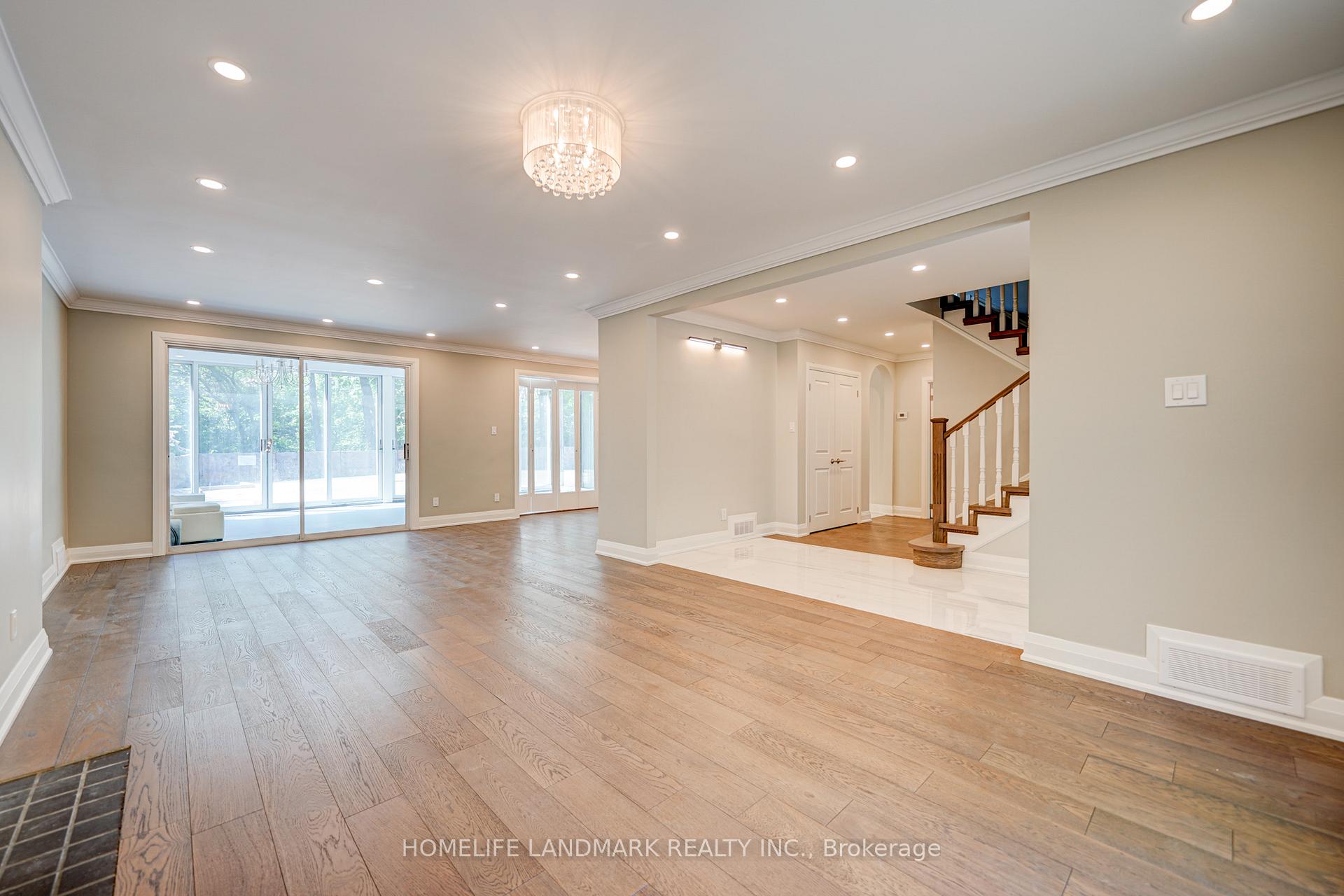 7 Knightswood Road, Toronto C12 — photo 5 of 5