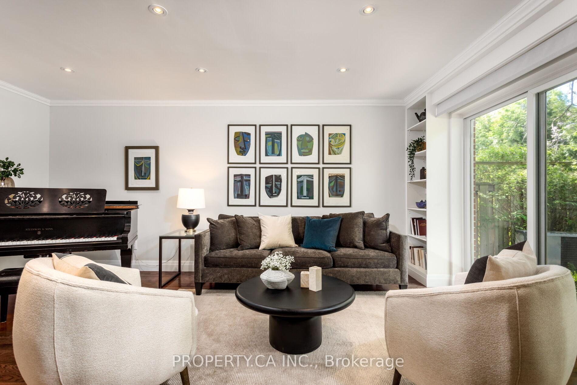 32 Crimson Millway N/A, Toronto C12 — photo 4 of 5