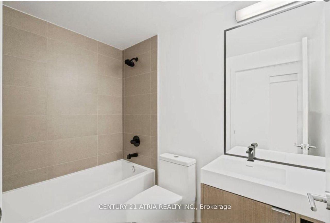 250 Lawrence Avenue 709, Toronto C04 — photo 5 of 5