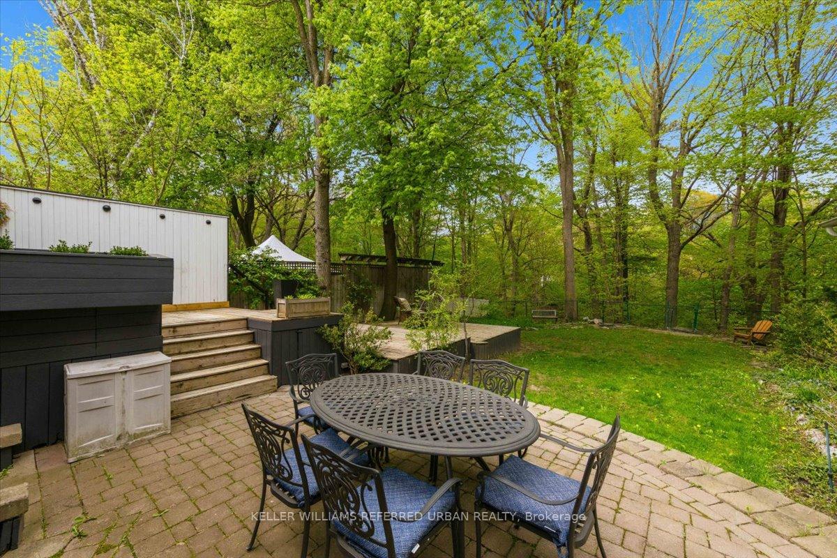19 Walker Road, Toronto C07 — photo 3 of 5