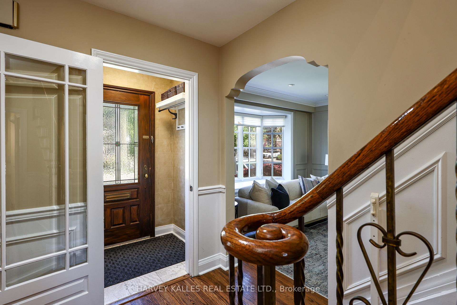 135 Bombay Avenue, Toronto C07 — photo 3 of 5