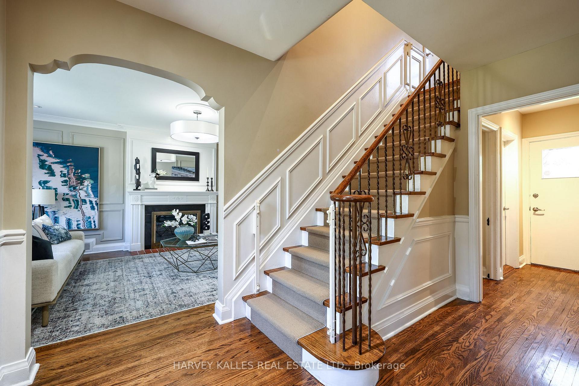 135 Bombay Avenue, Toronto C07 — photo 4 of 5