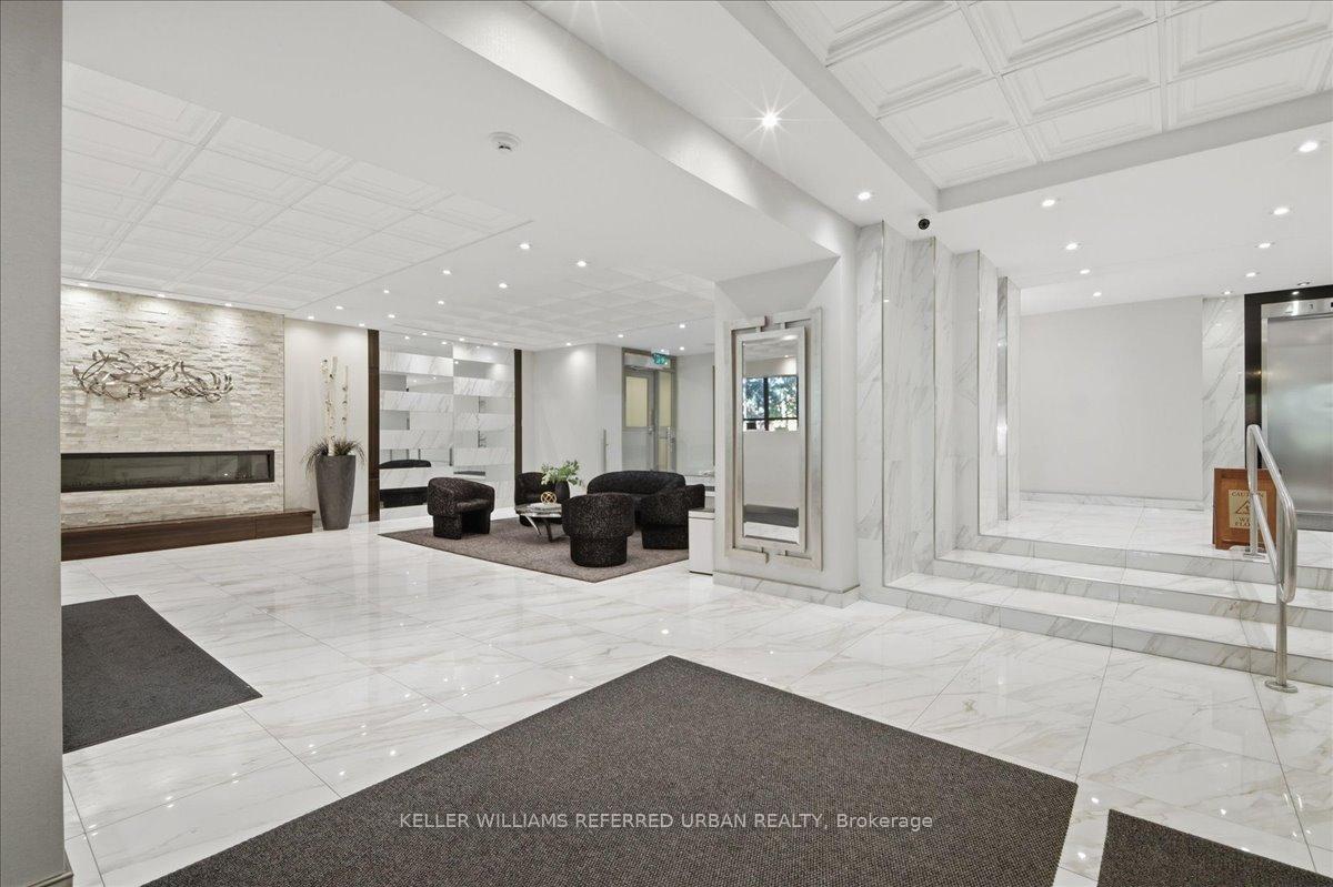 33 Elmhurst Avenue 2009, Toronto C07 — photo 4 of 5
