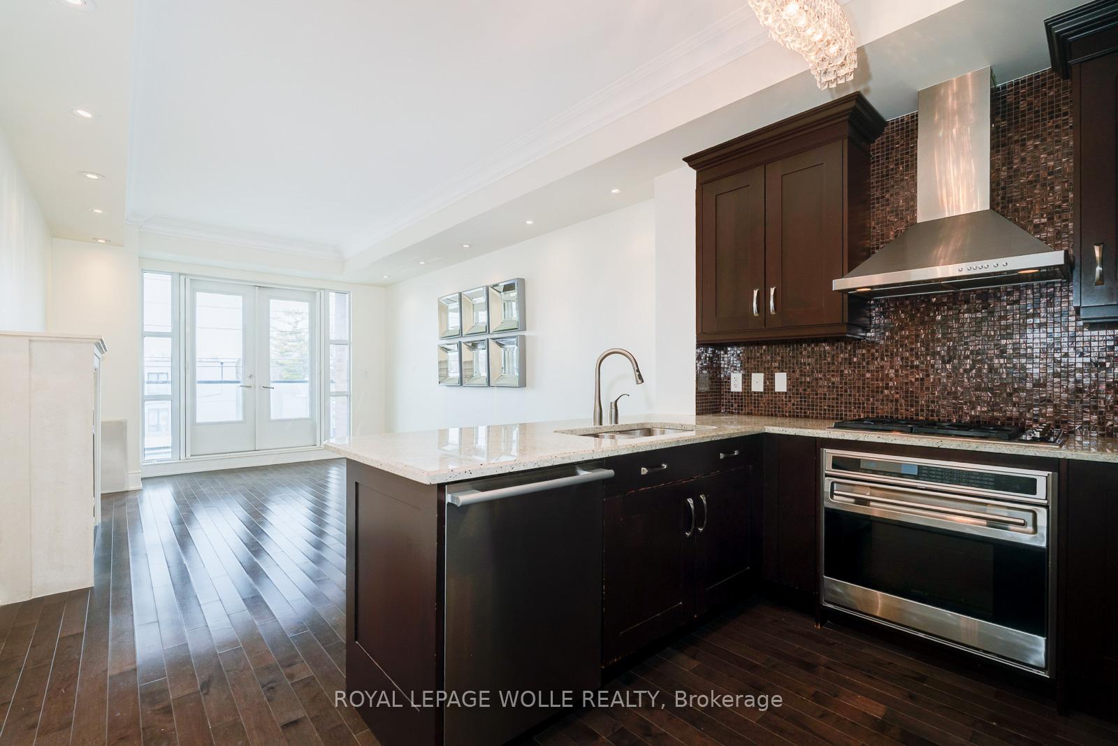 1717 Avenue Road 307, Toronto C04 — photo 3 of 5
