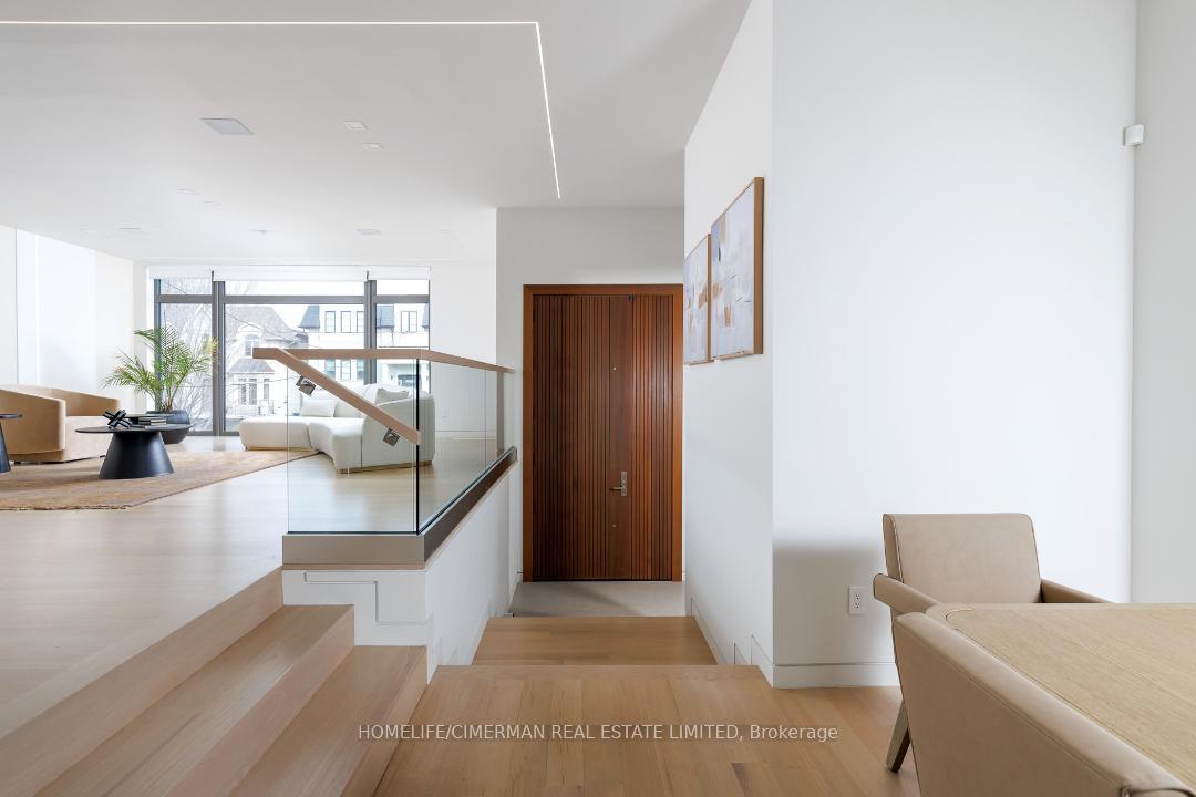 21 Farrell Avenue, Toronto C07 — photo 4 of 5