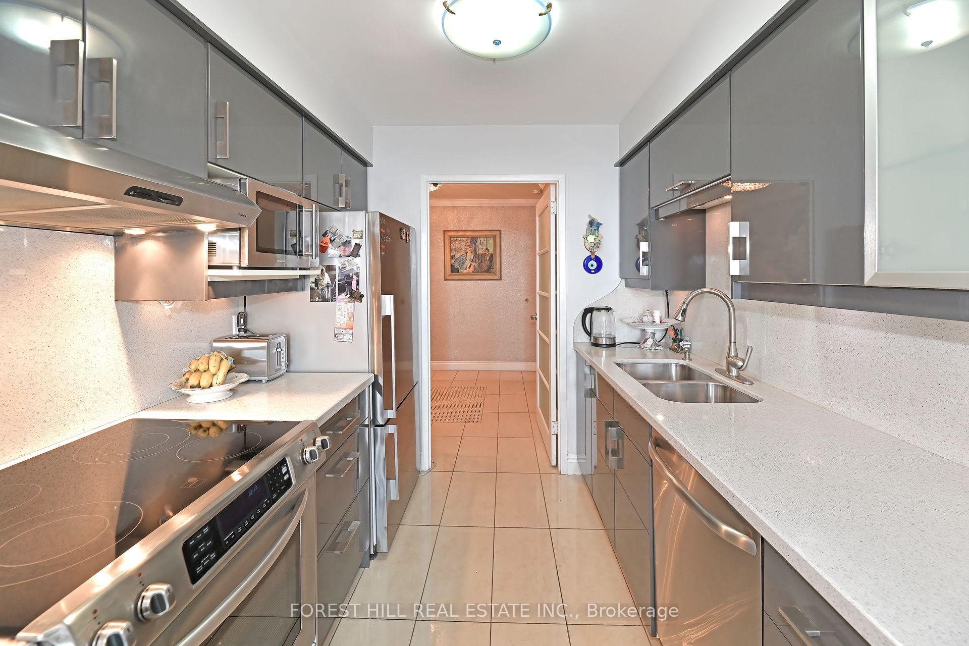 135 Antibes Drive 2404, Toronto C07 — photo 5 of 5