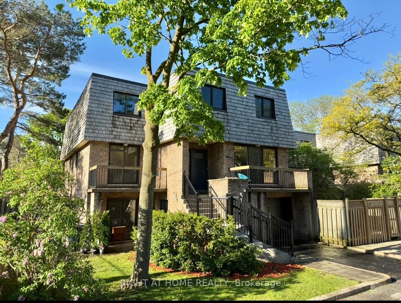 7 Vale Carse Way 24, Toronto C07, ON M2R 3H4 — Toronto C07, Ontario