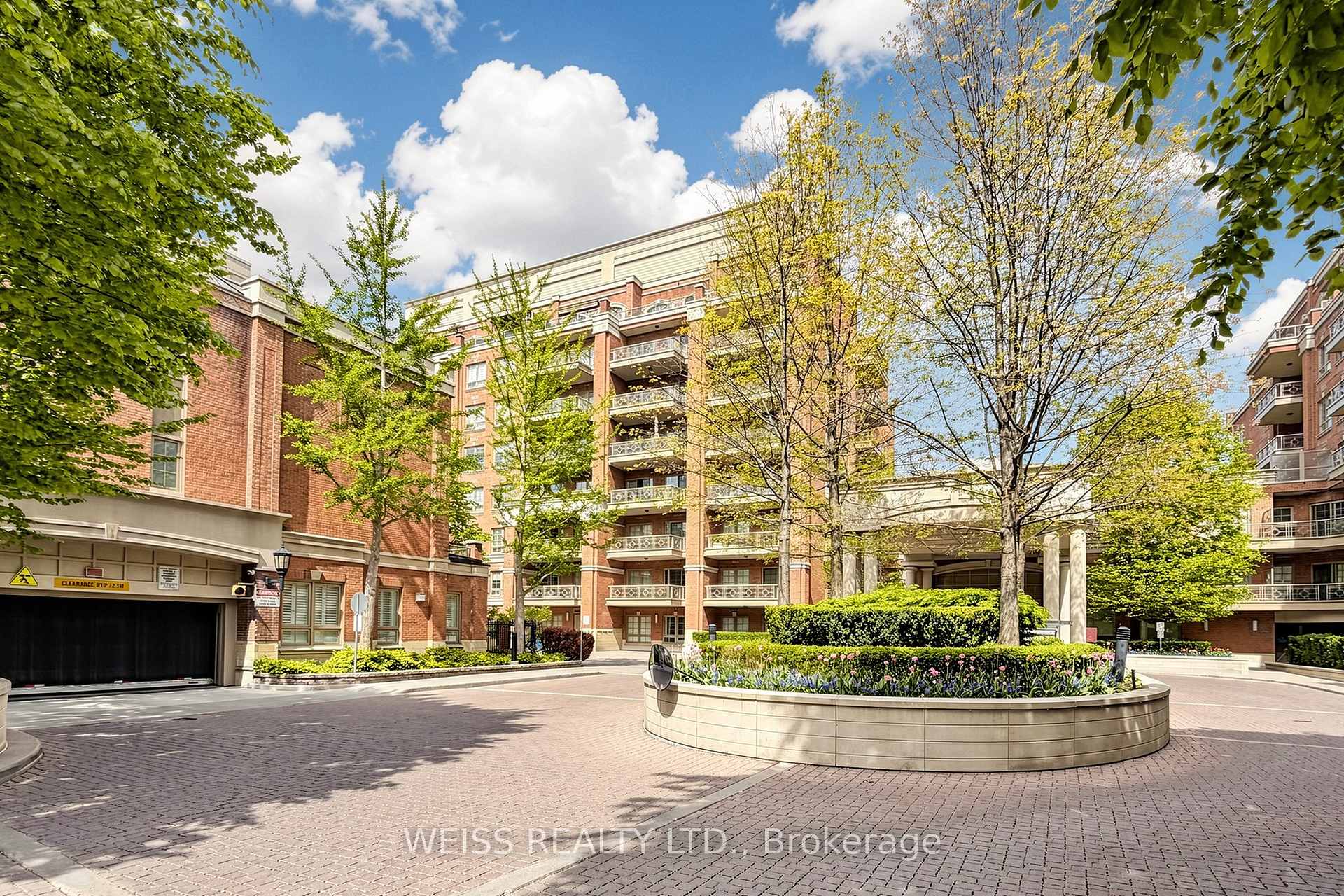 21 Burkebrook Place 114, Toronto C12 — photo 3 of 5