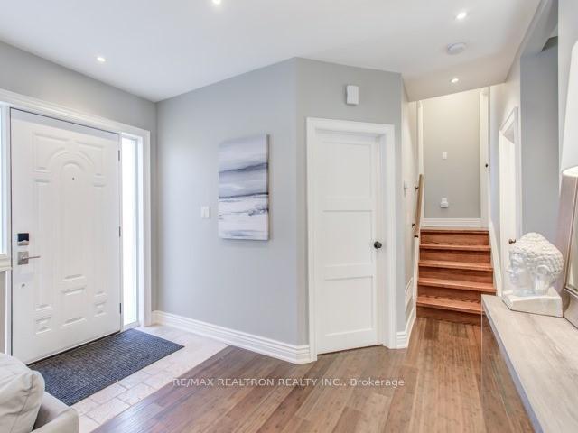 37 Kenton Drive Main, Toronto C07 — photo 2 of 5