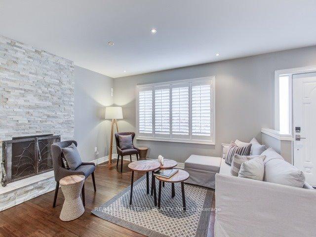 37 Kenton Drive Main, Toronto C07 — photo 3 of 5