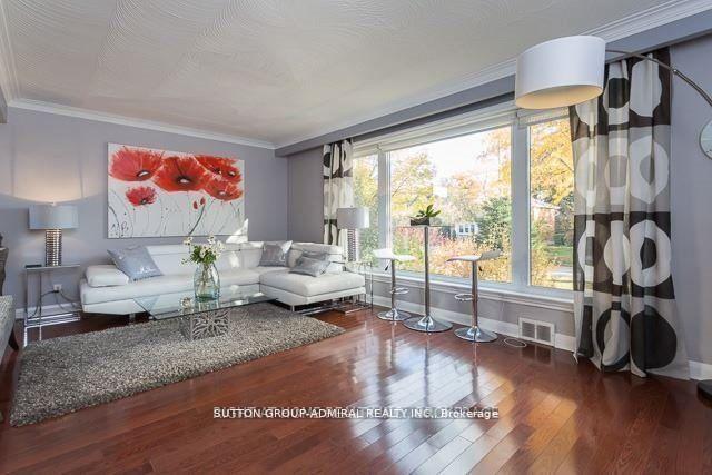 248 Park Home Avenue Main, Toronto C07 — photo 3 of 5