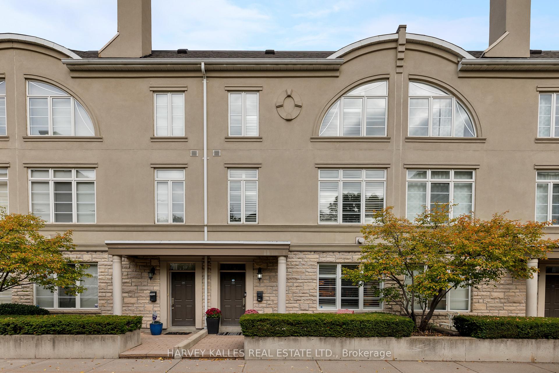 51 York Mills Road 304, Toronto C12, ON M2P 1B6 — Toronto C12, Ontario