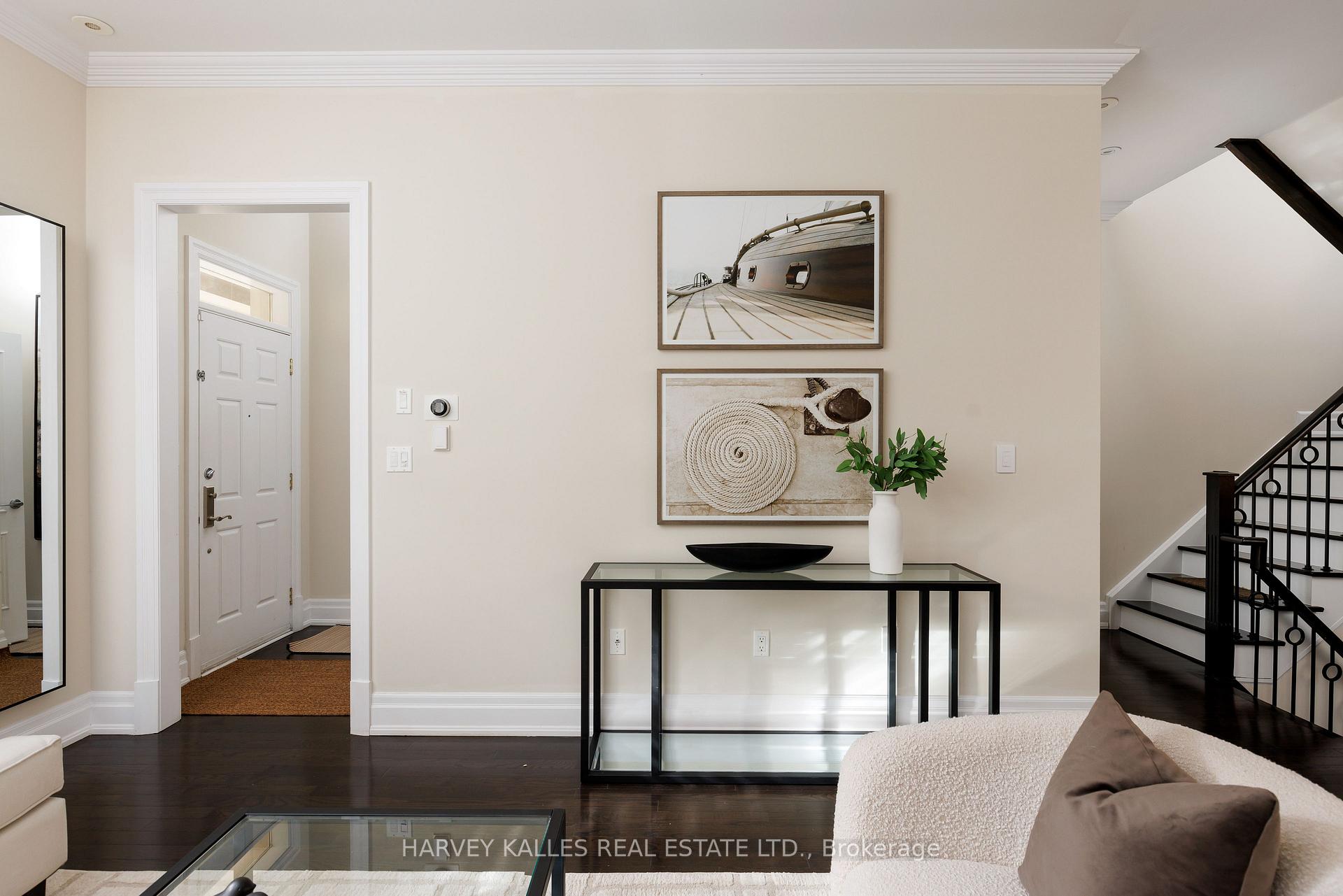 51 York Mills Road 304, Toronto C12 — photo 3 of 5