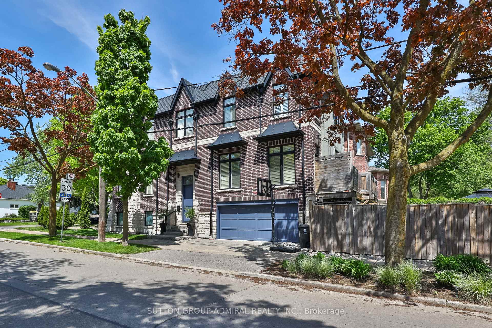 137 Florence Avenue, Toronto C07 — photo 2 of 5
