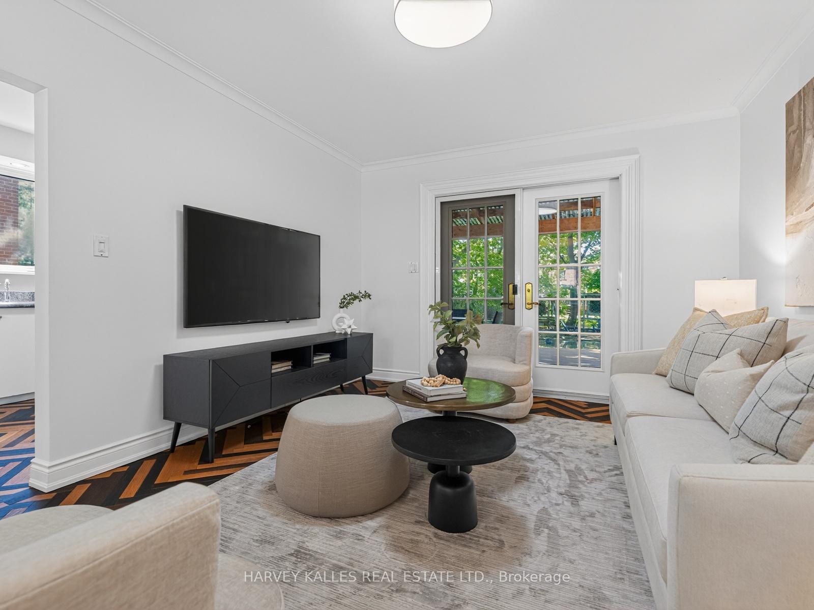 17 Edinburgh Drive, Toronto C07 — photo 5 of 5