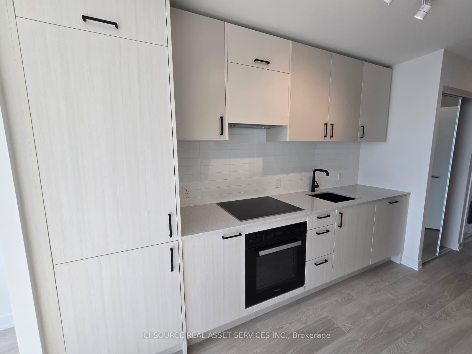 1 Quarrington Lane 3509, Toronto C13, ON M3C 0S4 — Toronto C13, Ontario