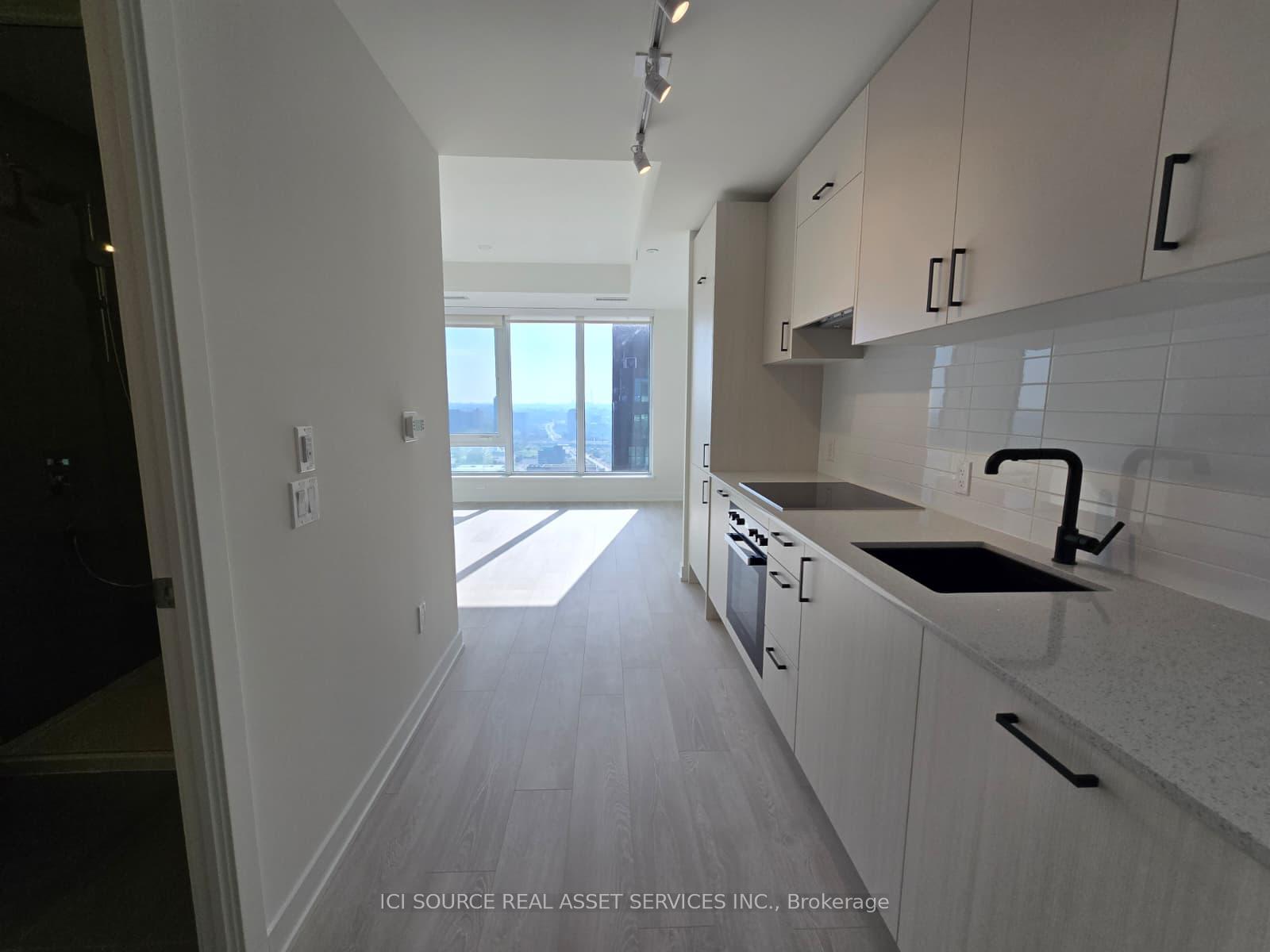 1 Quarrington Lane 3509, Toronto C13 — photo 3 of 5