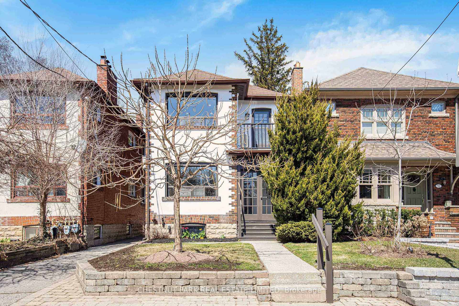 54 Mcnairn Avenue Upper, Toronto C04 — photo 2 of 5