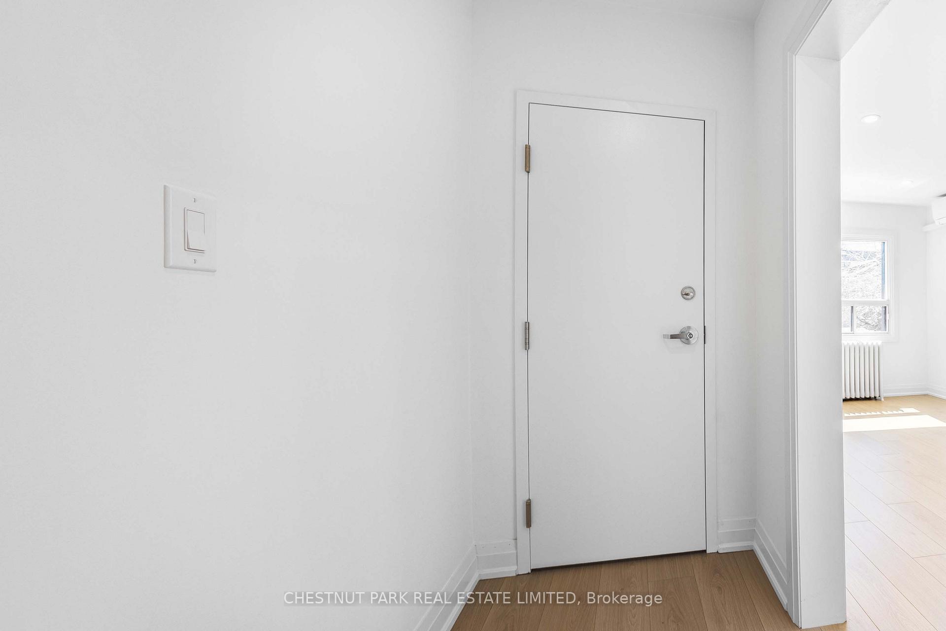 54 Mcnairn Avenue Upper, Toronto C04 — photo 5 of 5