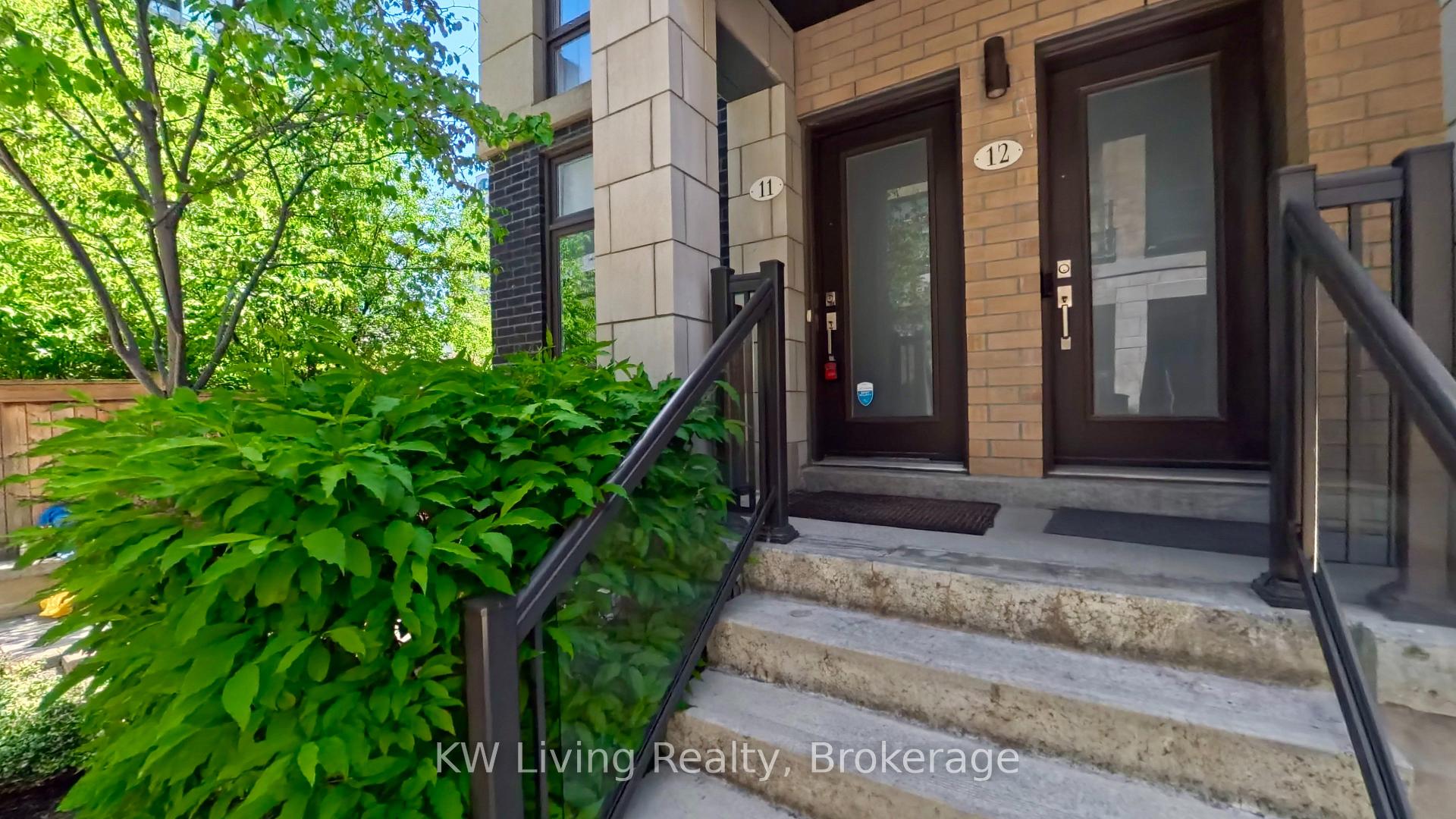 11 Eldora Avenue 11, Toronto C07, ON M2M 1R3 — Toronto C07, Ontario