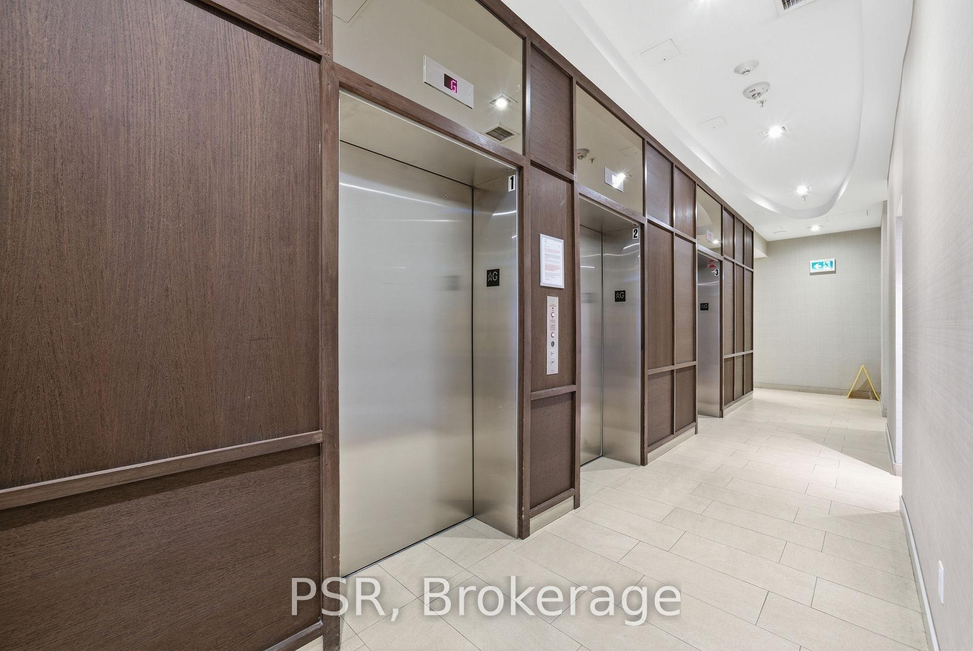 5740 Yonge Street 210, Toronto C07 — photo 4 of 5