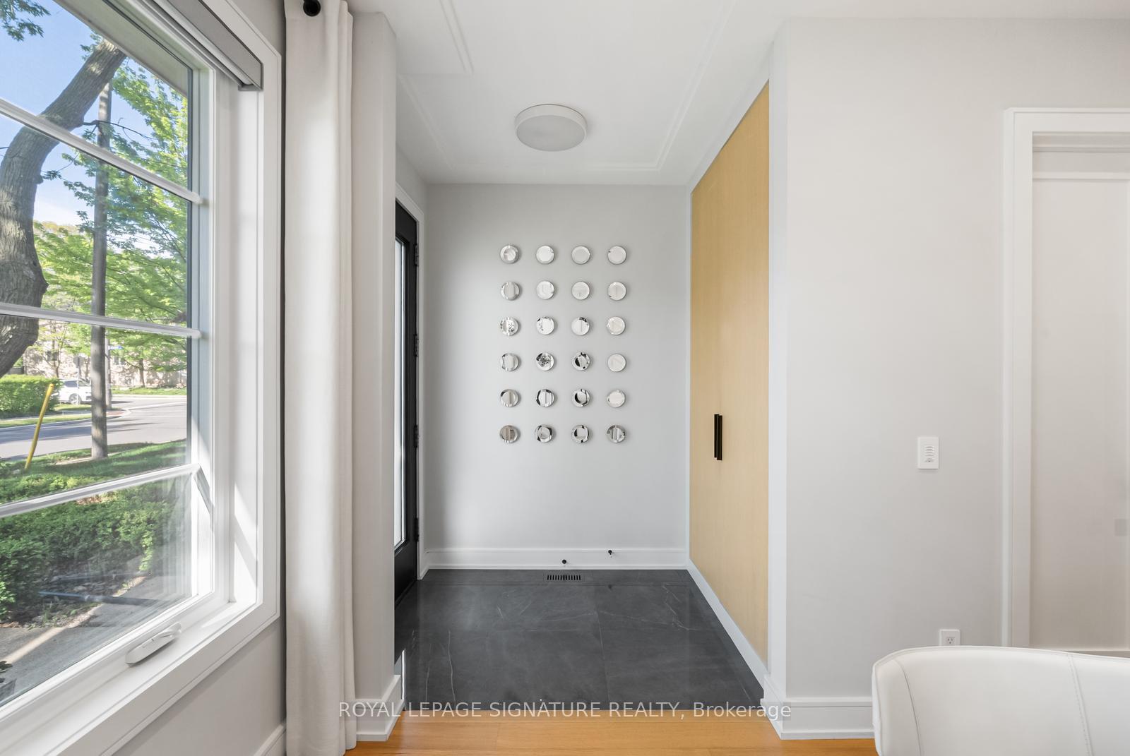 588 Woburn Avenue, Toronto C04 — photo 3 of 5