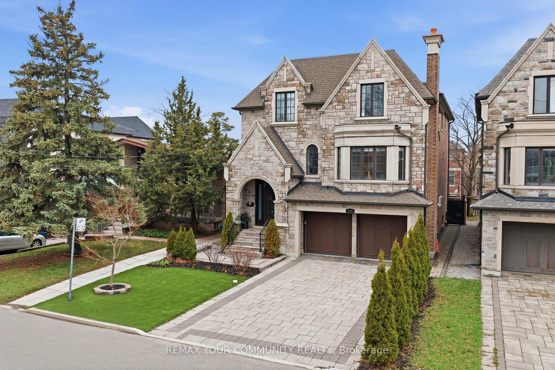 116 Frontenac Avenue, Toronto C04, ON M5N 1Z8 — Toronto C04, Ontario