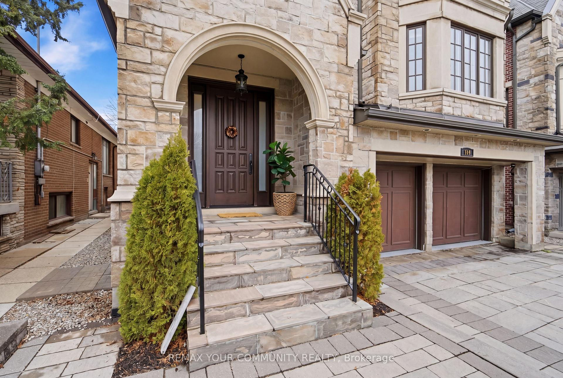 116 Frontenac Avenue, Toronto C04 — photo 2 of 5