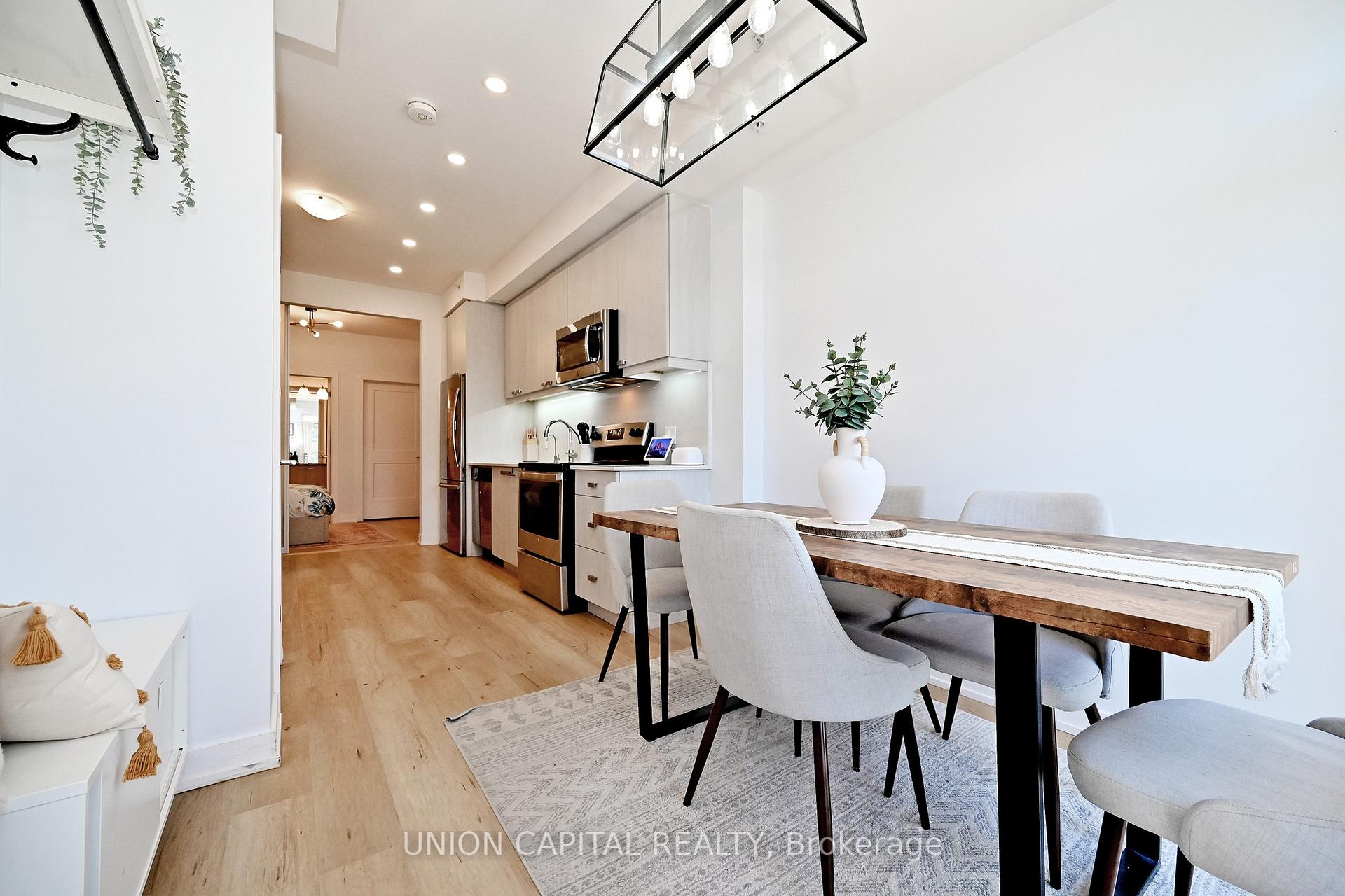 57 Finch Avenue W 39, Toronto C07 — photo 3 of 5