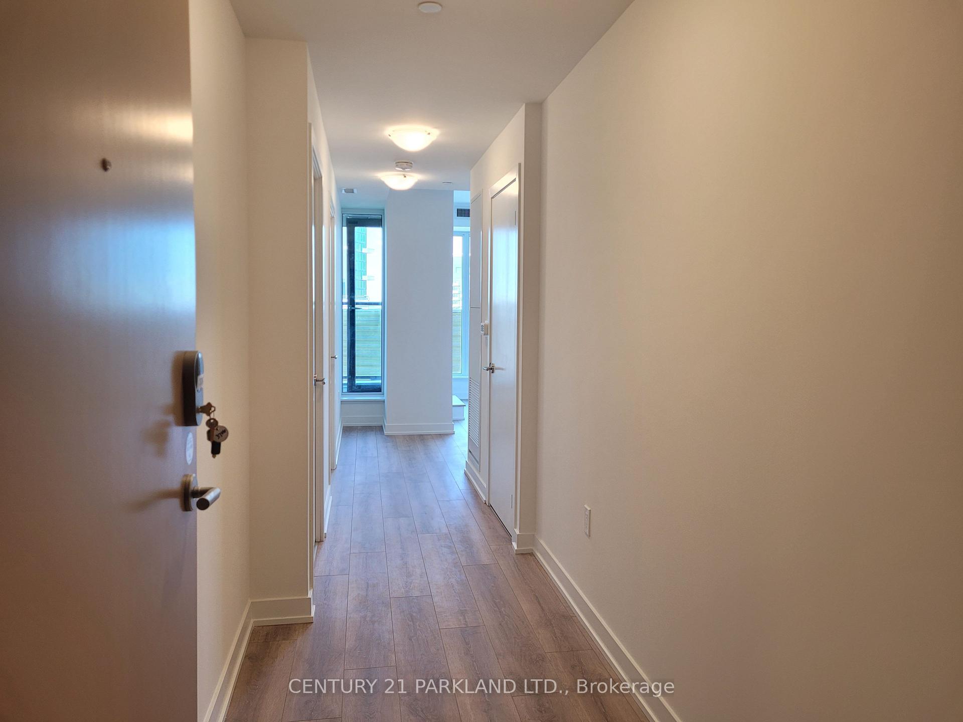1 Quarrington Lane 3706, Toronto C13 — photo 2 of 5