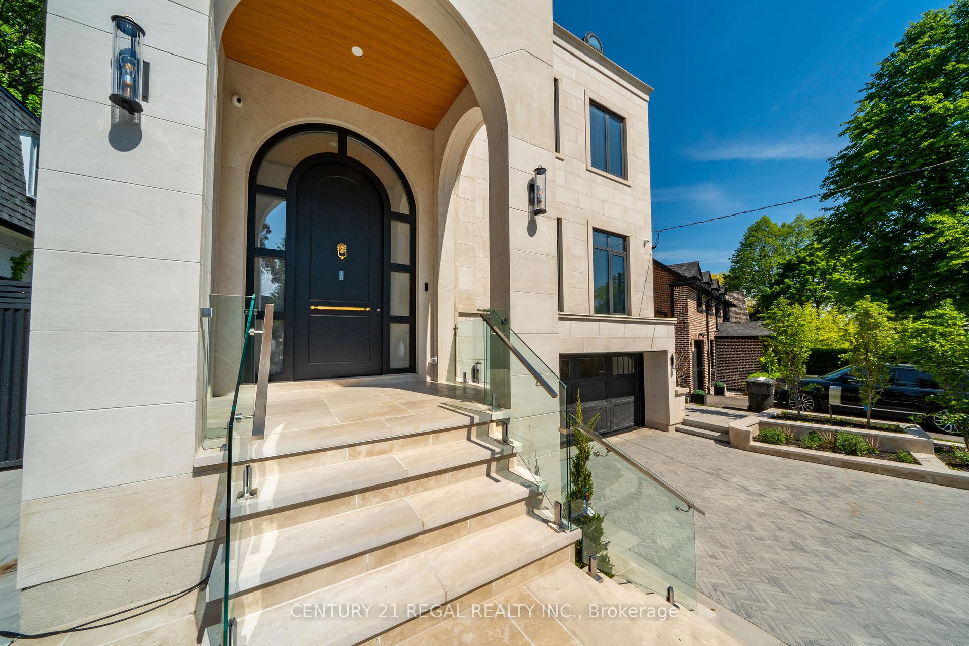43 Wanless Crescent, Toronto C12 — photo 4 of 5