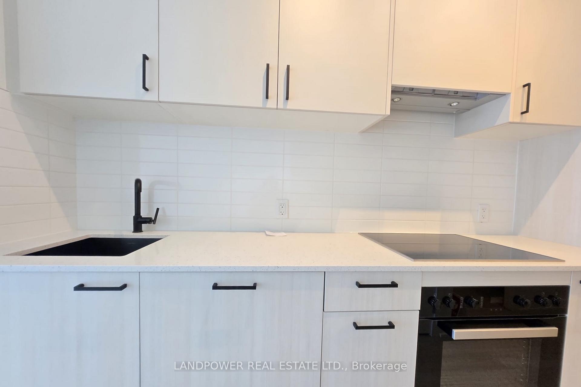 5 Quarrington Lane 1008, Toronto C13 — photo 3 of 5