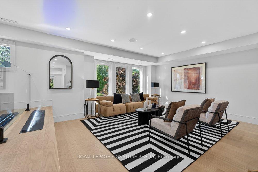 339 Broadway Avenue, Toronto C12 — photo 4 of 5
