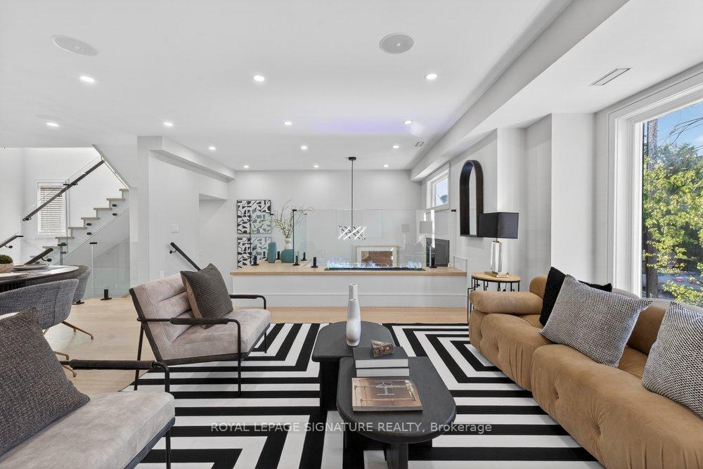 339 Broadway Avenue, Toronto C12 — photo 5 of 5