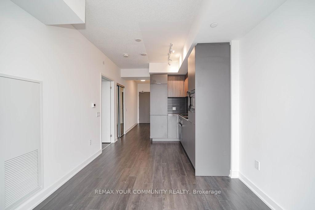 50 O'Neill Road 2209, Toronto C13 — photo 5 of 5