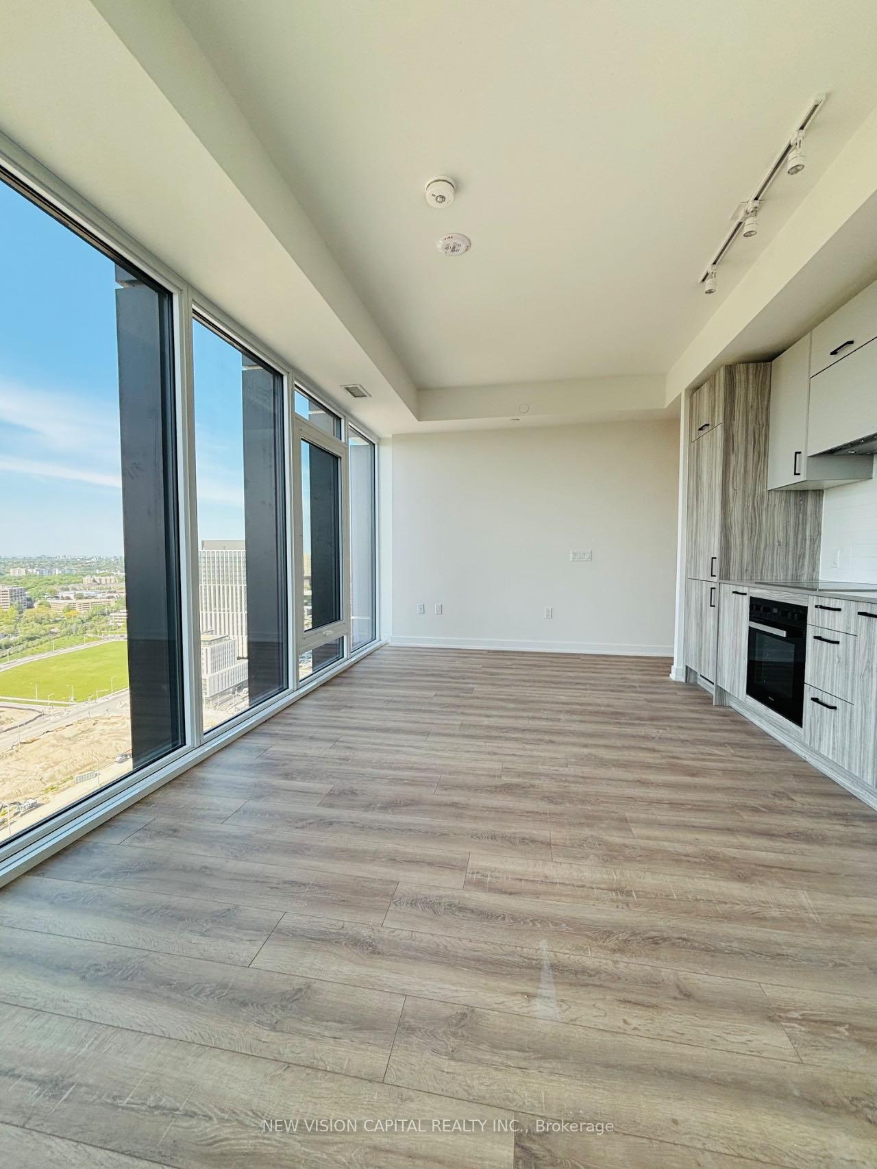 5 Quarrington Lane 2903, Toronto C13 — photo 2 of 5