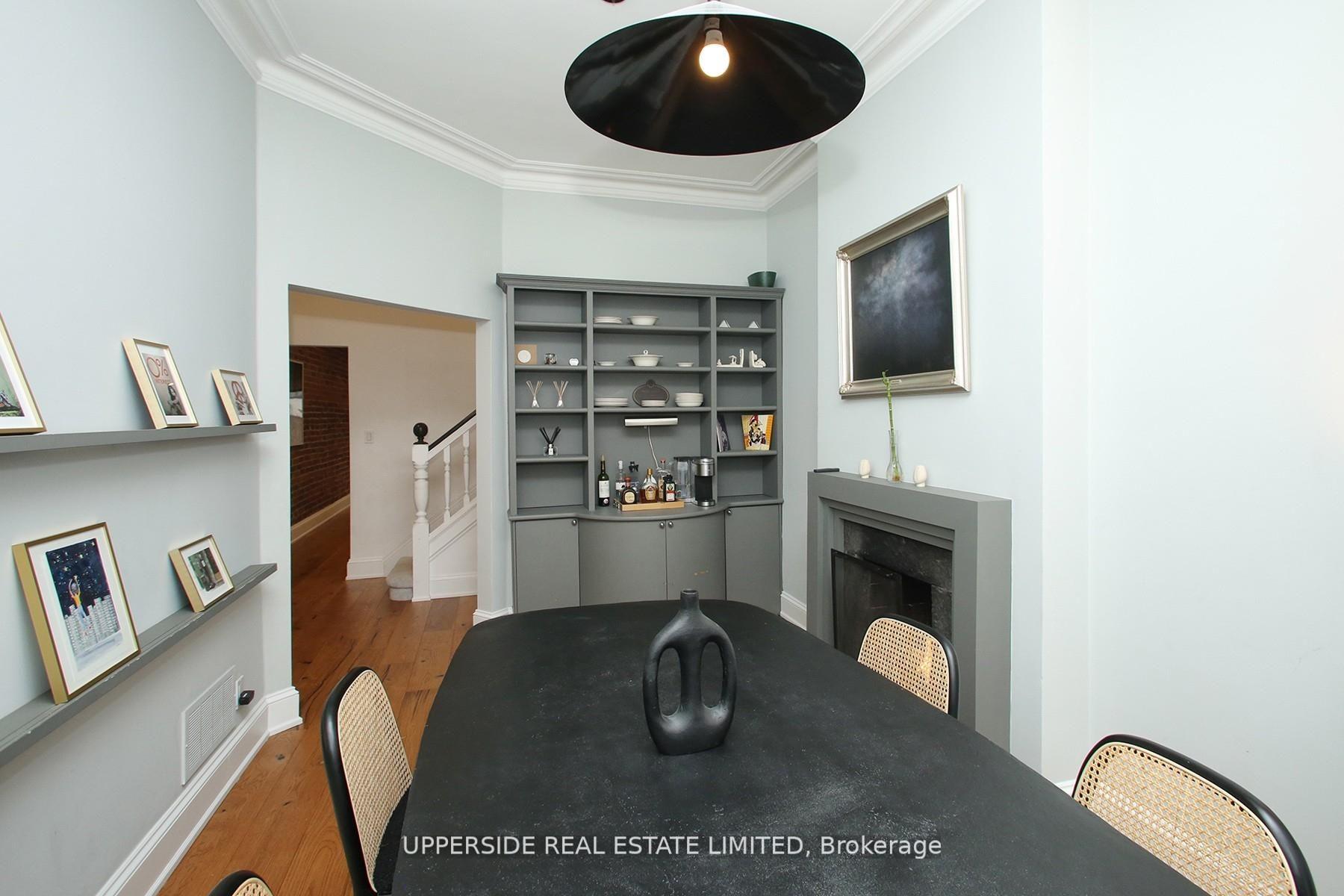 153 Collier Street, Toronto C09 — photo 3 of 5
